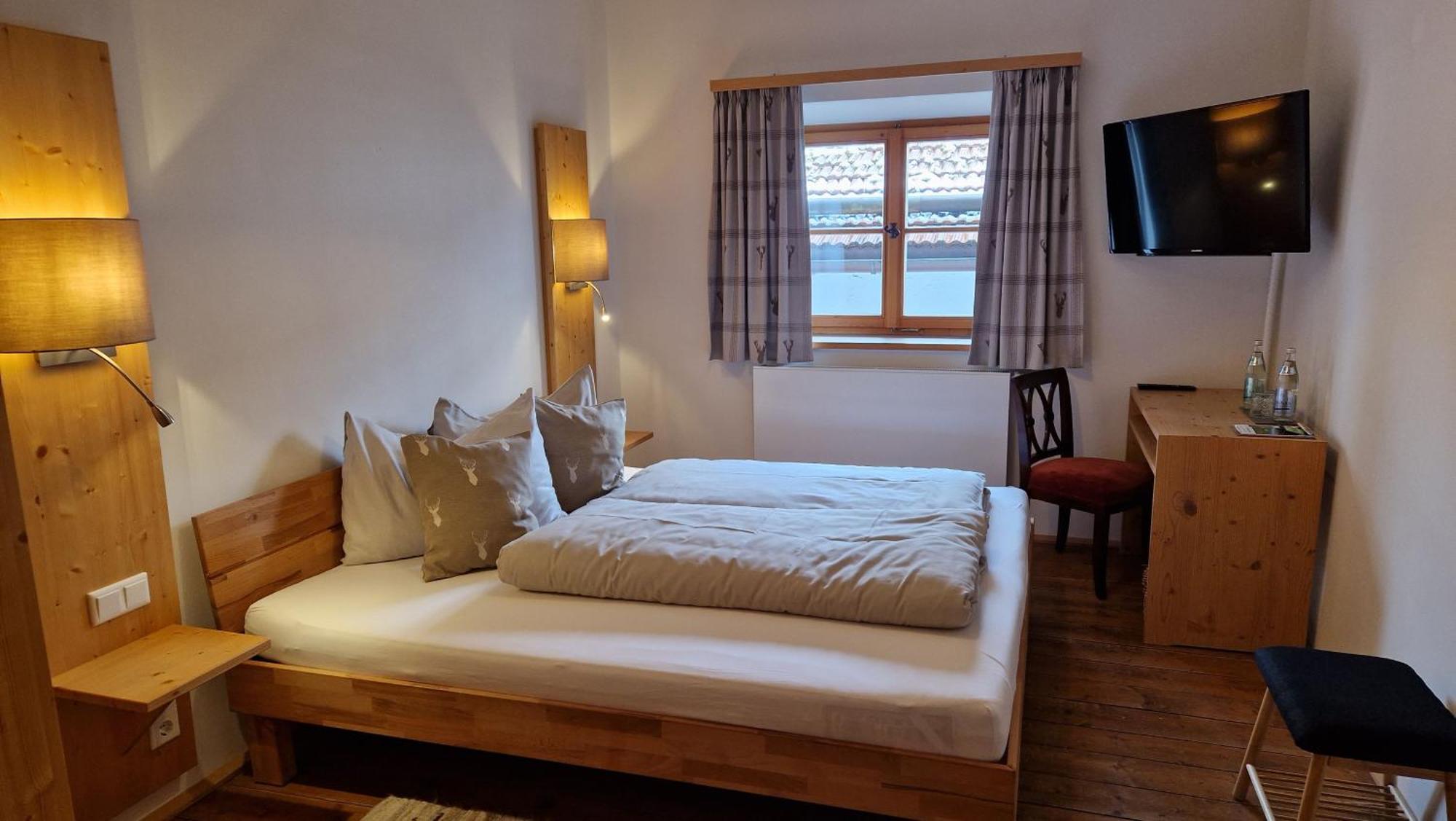Hotel Landgasthof Alter Wirt 피쉬바하우 외부 사진