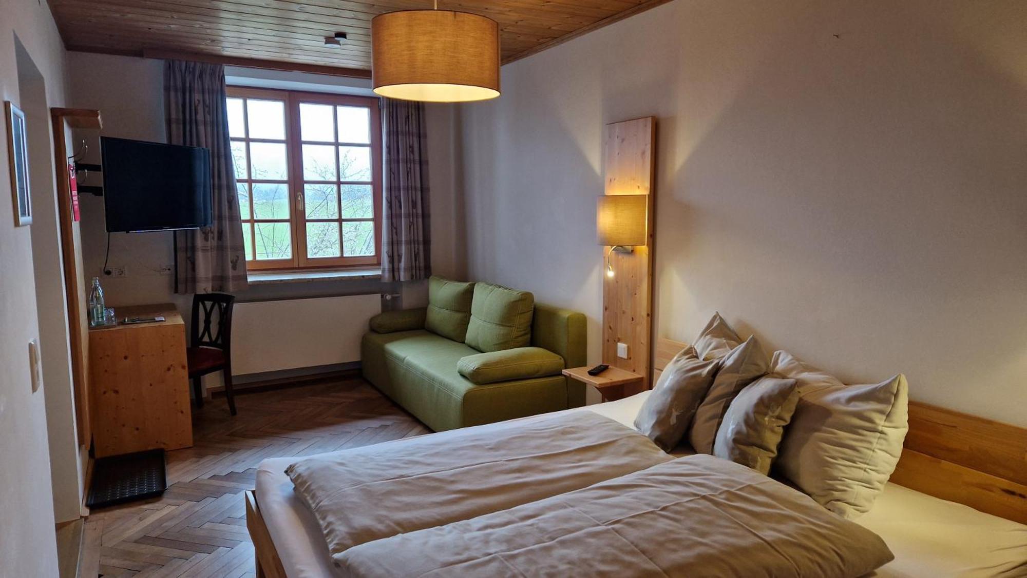 Hotel Landgasthof Alter Wirt 피쉬바하우 외부 사진
