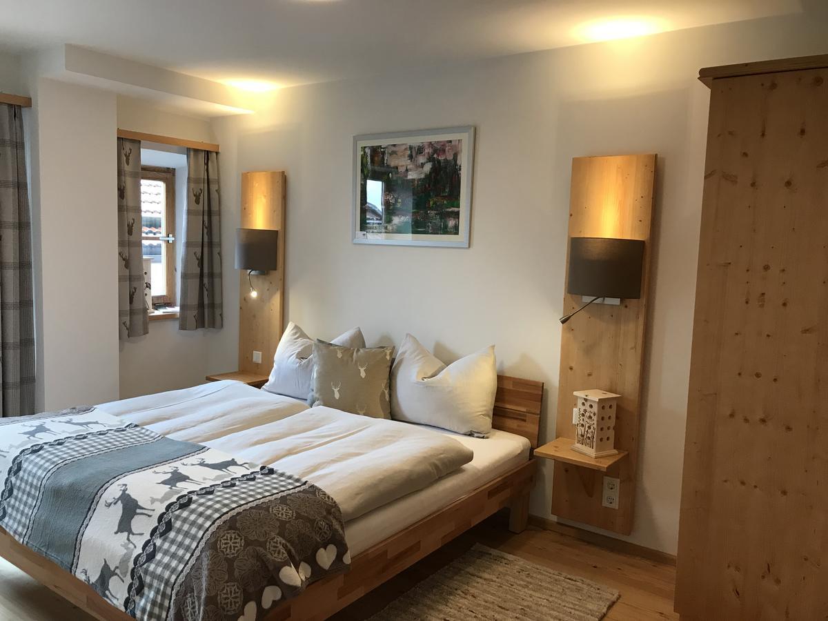 Hotel Landgasthof Alter Wirt 피쉬바하우 외부 사진