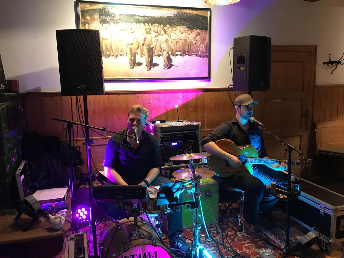 Hotel Landgasthof Alter Wirt 피쉬바하우 외부 사진