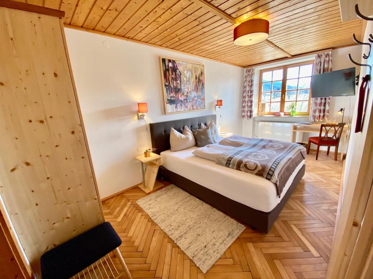 Hotel Landgasthof Alter Wirt 피쉬바하우 외부 사진